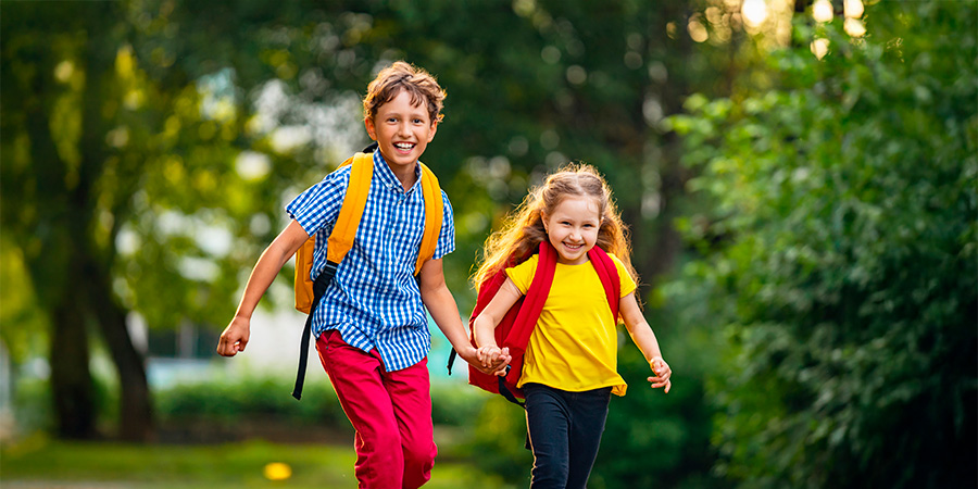 Os benefícios da convivência entre irmãos no ambiente escolar