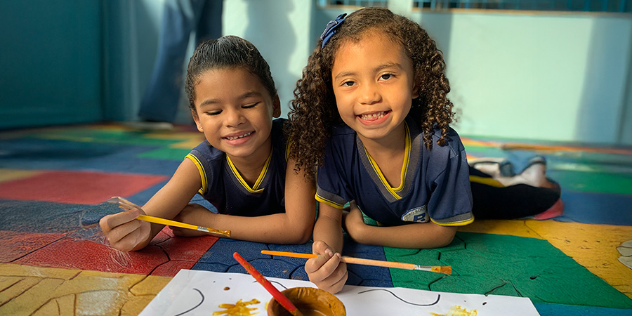 Amizade na escola e seus impactos no convívio entre alunos