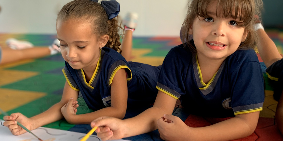Vacinas reduzem riscos de surtos na escola