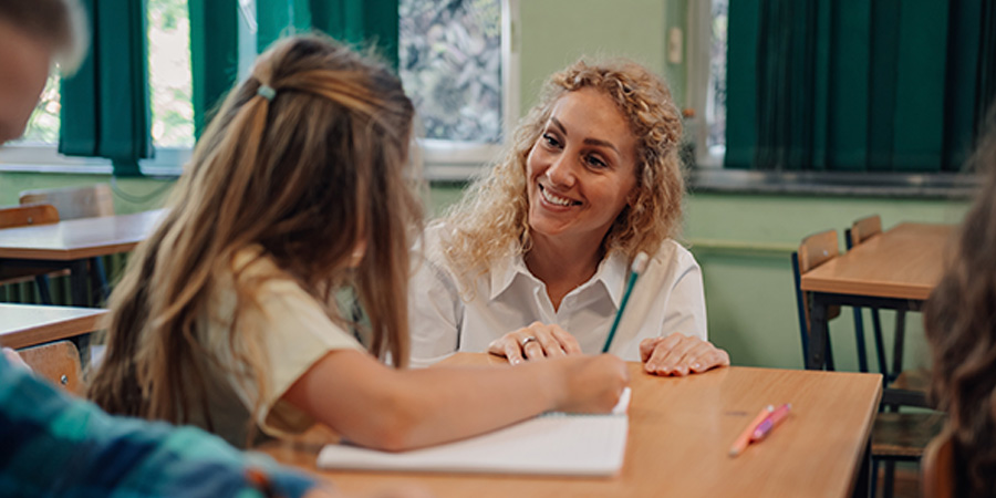 Como o professor pode promover o desenvolvimento emocional dos estudantes