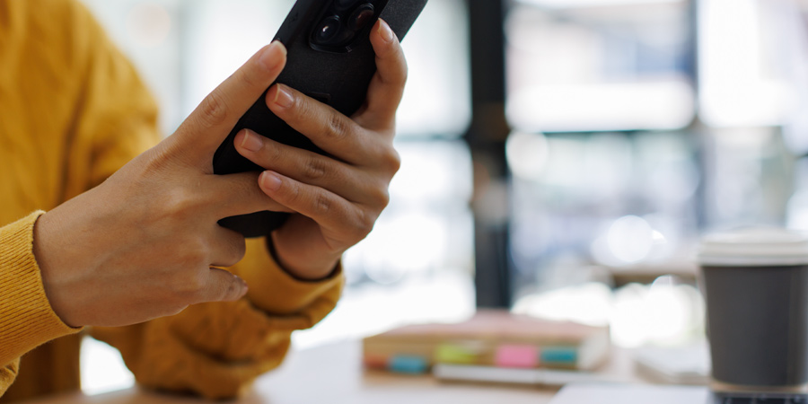 Como o uso do celular interfere na rotina de estudos
